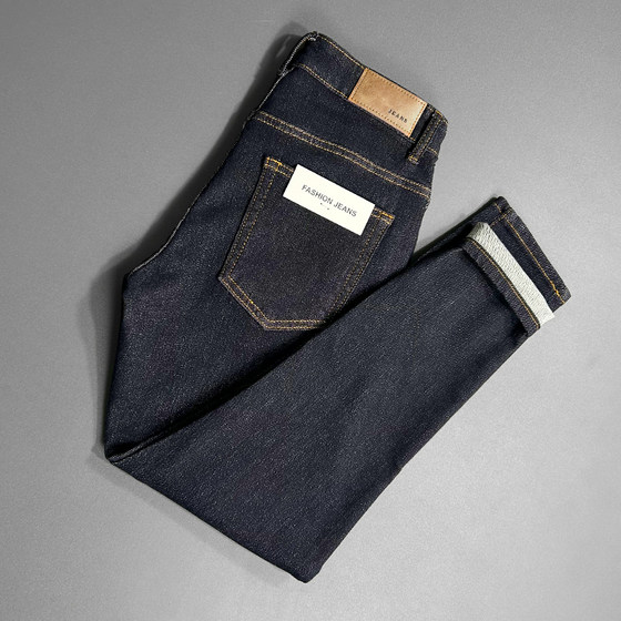 High-end soft solid color nine-point jeans for men's summer Korean style trendy casual and versatile stretch slim feet
High-end soft solid color nine-point jeans for men's summer Korean style trendy casual and versatile stretch slim feet