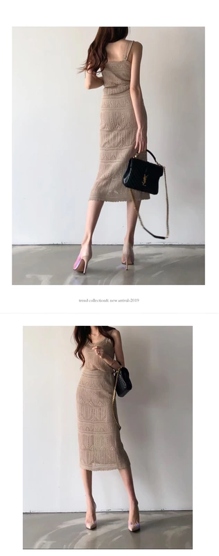 Three Miss Coffee Suit Hai mảnh mùa hè 2021 dành cho phụ nữ mới lưới màu đỏ dệt kim phong cách phương Tây Chân váy mỏng thắt lưng cao - Bộ đồ