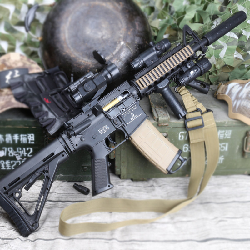 锦明j8代m4下供弹电动连发水弹枪可发射真人cs吃鸡男孩玩具枪