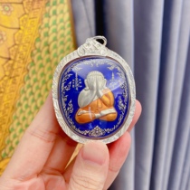 Vegetarian family Thailands Buddhist dragon-in-laws self-queen bee must cover the face