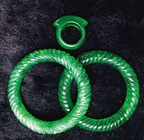 极品天价翡翠手镯集锦,难得一见!