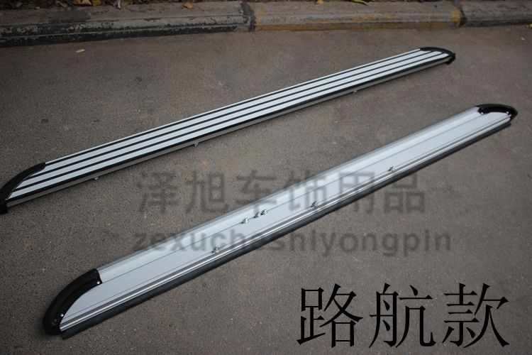 330 360宝骏730 瑞风S3 5 欧诺CS35 荣光 S侧脚踏板高清图片