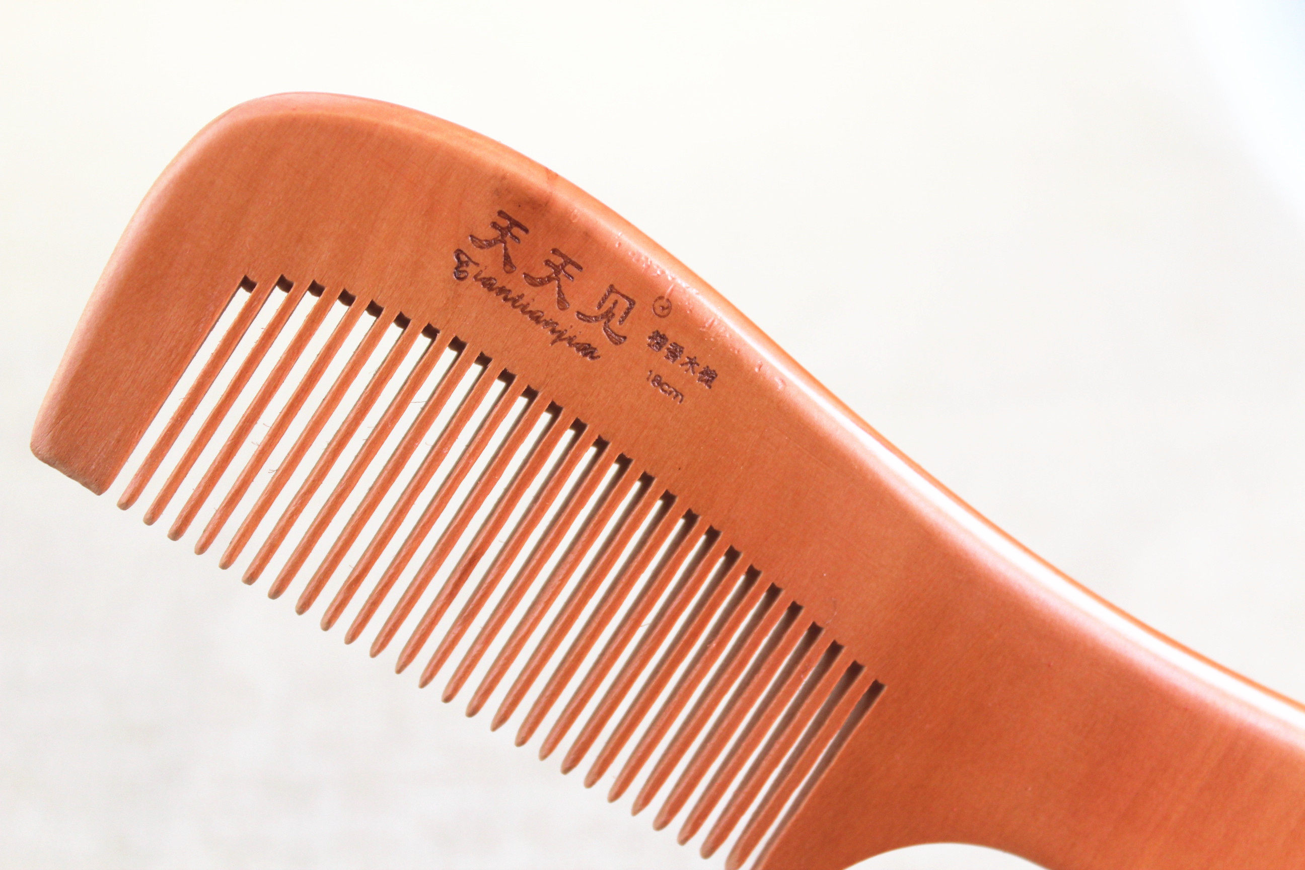 天天见桃木梳优质耐用木梳带柄梳子 长梳 防脱发木梳按摩木梳