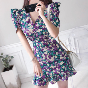 2020 summer new V-neck waistband bubble sleeve floral flounce dress