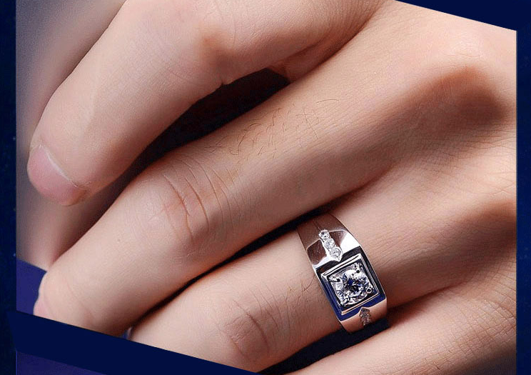 加洲珠宝新款大福戒指男 钯金莫桑石男戒18k白金钻戒钻石对戒尾