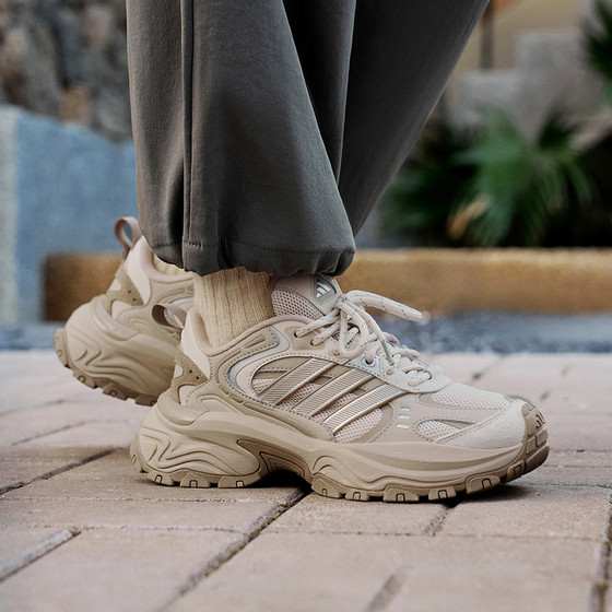 Adidas Adidas men's shoes summer sports and casual dad shoes 2025 hot trendy women's shoes JR8214
Adidas Adidas men's shoes summer sports and casual dad shoes 2025 hot trendy women's shoes JR8214