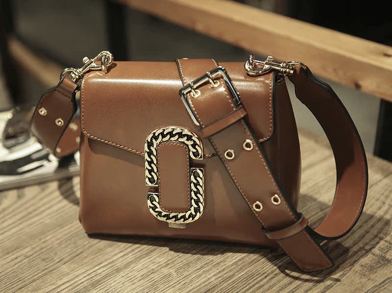 女包宋佳明星同款小方包铆钉韩版斜跨包女