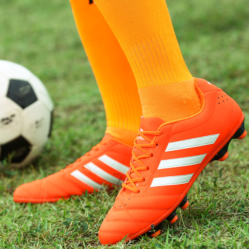 新款足球鞋男碎钉儿童学生训练鞋ag钉人造草