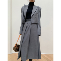 High design sense small blazer womens 2021 autumn loose suit vintage fashion dress leather skirt set