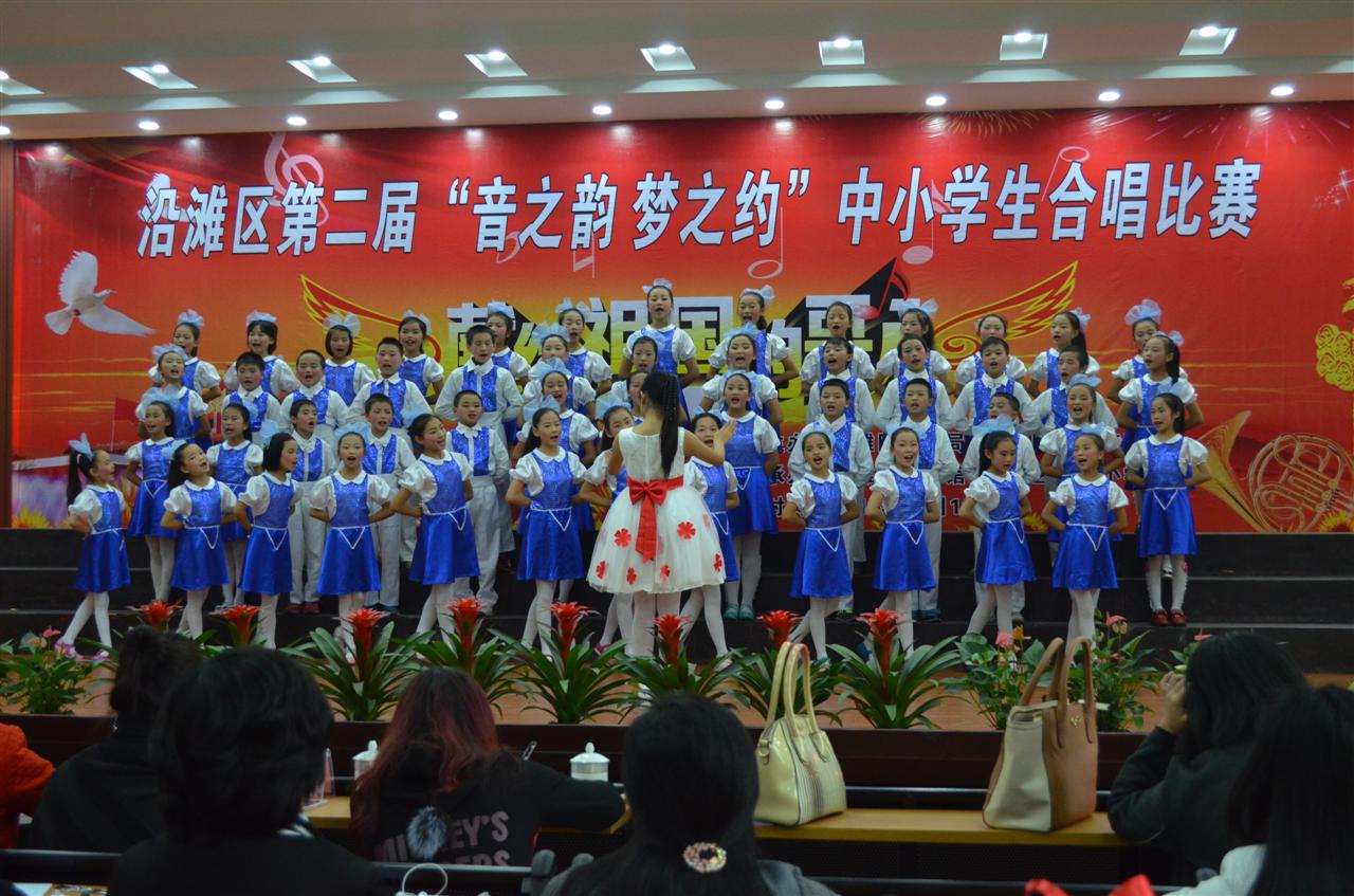 新款六一儿童大合唱服装演出服男女中小学生合唱团诗歌朗诵表演服