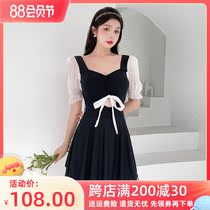 The female summer of the swimsuit is thin and conservative student half sleeve 2022 new network red fantasy black in swimwear