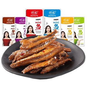 巧娃鱼50包湖南特产毛毛鱼辣味零食小吃批发香辣小鱼仔麻辣小鱼干