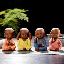 Boutique tea spotting small pendulum creative purple sand cute Buddha small monk able to raise tea tray hem and small monk anecdote