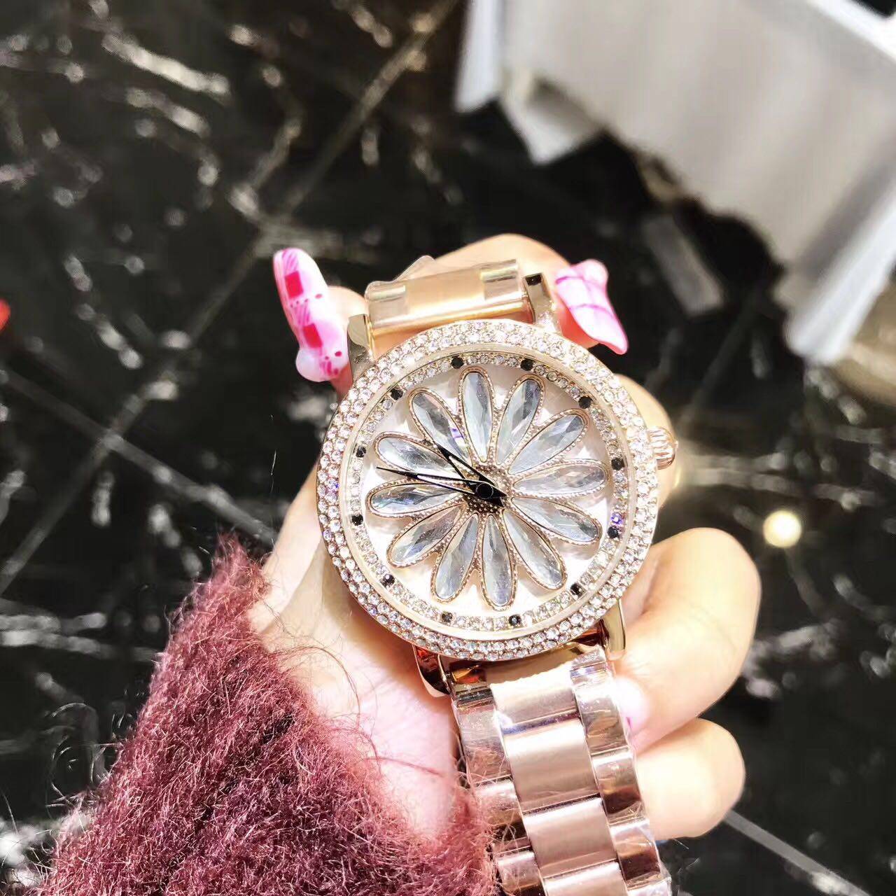 正品潮牌玛莎莉个性钻石玫瑰金刻度时来运转太阳花真钻石英女手表_7折