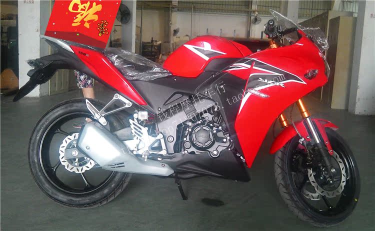 ycr游隼摩托车 宗申 力帆 隆鑫动力 150cc200cc250cc趴赛可上牌