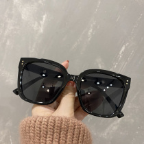 Korean version of sunglasses female tide 2020 tide temperament big frame Joker sun glasses Net Red Star Street shot black glasses tide