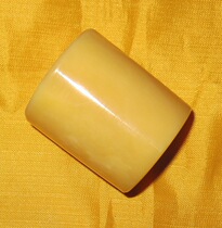 Camel handle bone tube oil and delicate