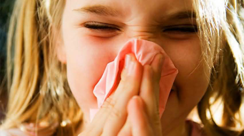 愁!孩子患上鼻炎真头疼