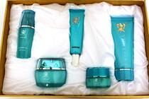 Yi Zhixiu pumping color five-piece suit