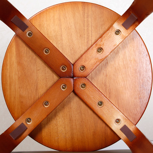 英尼斯时尚凳子实木圆凳家用木凳创意餐凳简约实木板凳餐桌椅子