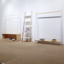 Childrens clothing store decoration solid wood log color simple display rack hanging childrens clothes white Nakajima floor-to-ceiling display rack