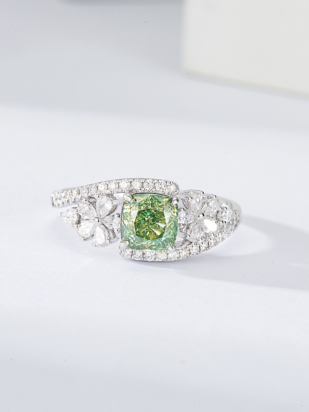 1.01克拉绿钻戒指女真的太绝了!