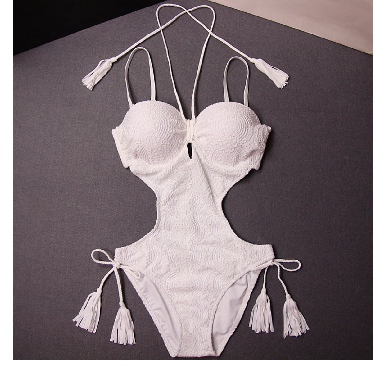 2018 新款性感蕾丝白色连体游 泳衣女遮肚显瘦修身比基尼温泉泳装