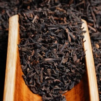 In the 90 s small leaf planting Liubao tea Guangxi Wuzhou black tea traditional old taste sweet and delicious Cup love