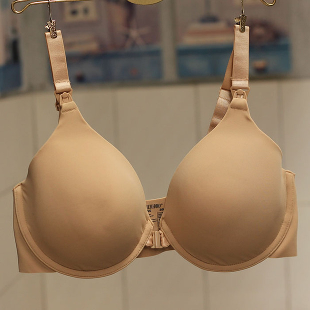 p209 光面全罩杯前扣有钢圈无痕哺乳文胸餵奶内衣80cde85cde90cde