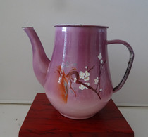 Old enamel teapot rare after the Cultural Revolution metal pot folk nostalgia collection movie props real photo appearance picture