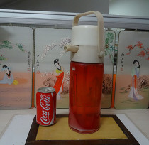 Old cool kettle 80 s glass slippery pressure kettle nostalgic antique movie props retro ornaments physical photos