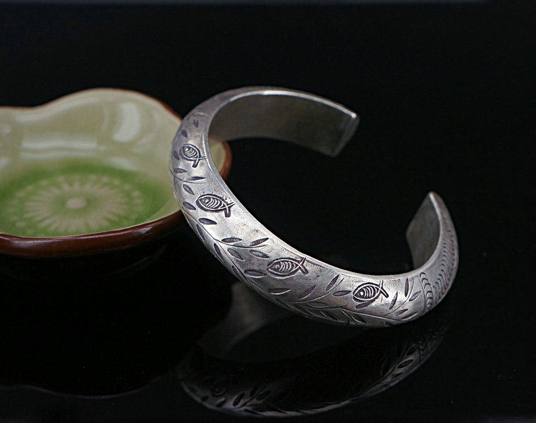 泰国清迈纯银手镯