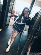 In the airport series you must enter ten thousand reasons. All elements are gathered in the set.