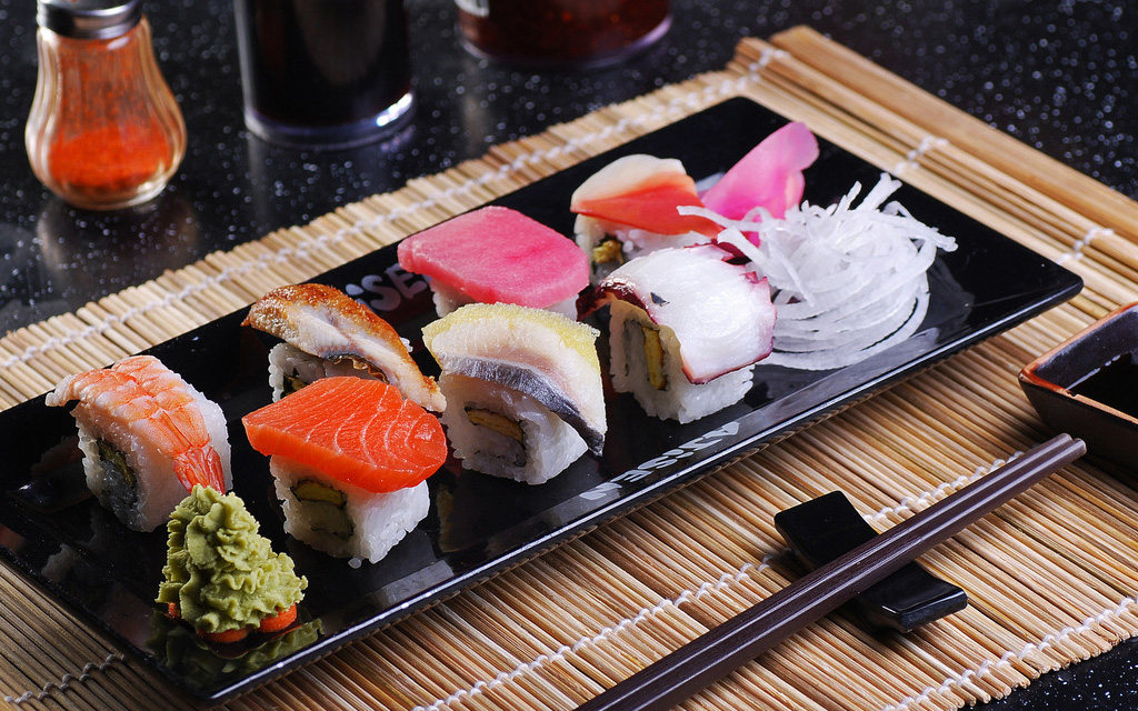 日式餐具美学,用眼睛品尝美食