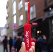 Spot Supreme 17FW Travel ToothBrush Travel Folding Red Toothbrush