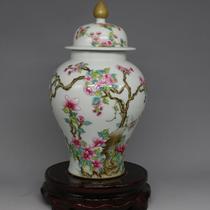 Qing Dynasty Qianlong year-made pastel painted gold peach red like fire general tea pot antique antique antique porcelain ornament