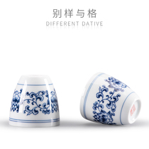 Different style Blue and white porcelain small teacup Tea cup Single pack Kung Fu tea bowl Ceramic master cup Single tea set