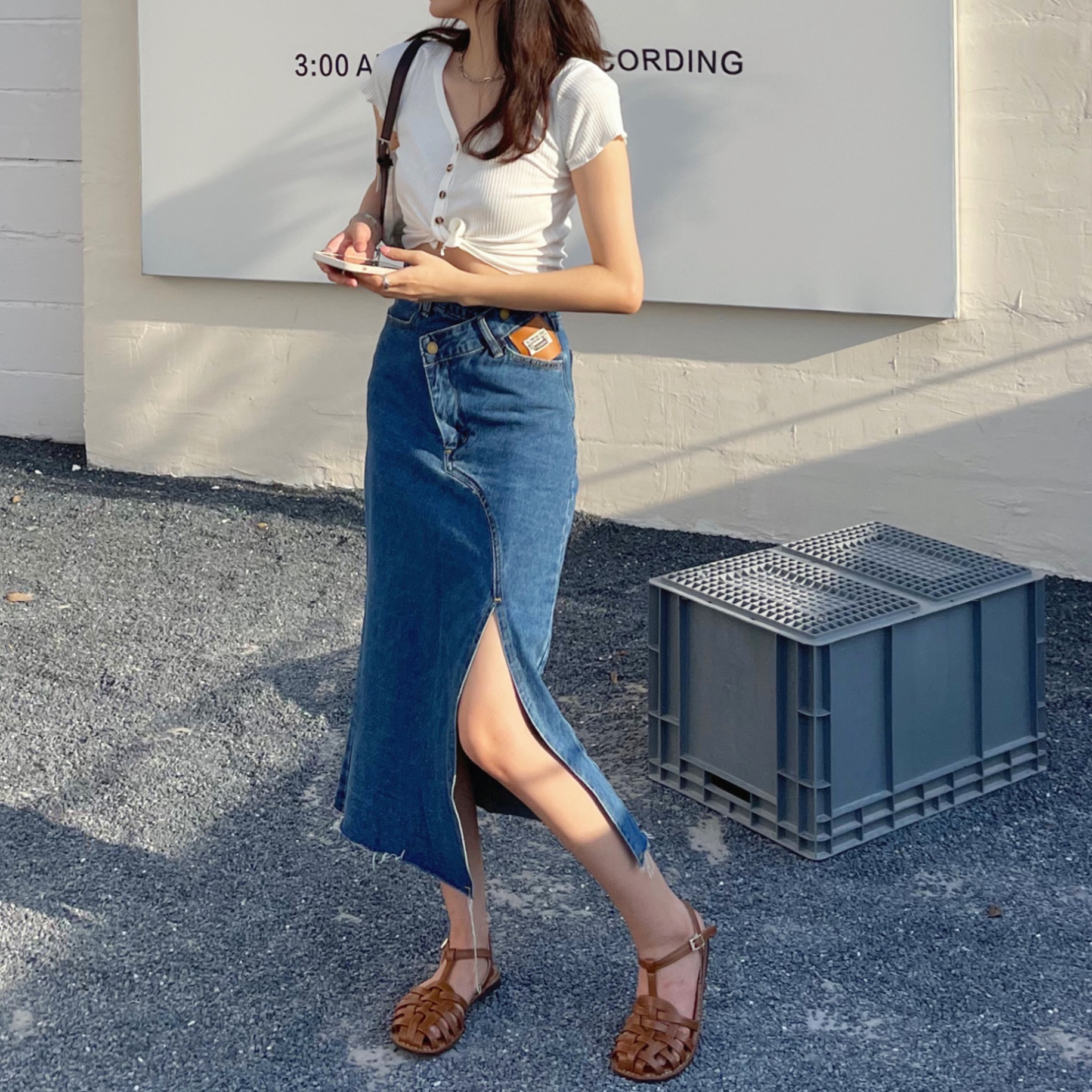 实拍~错位斜扣侧开叉牛仔裙女夏季设计感毛边包臀一字裙中长裙3色