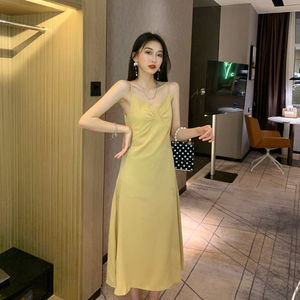 2020 new Korean loose and slim V-neck open back sexy dress