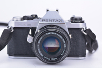 The Pentax Me Super with Pentax SMC 50 1.7 lens 135 film camera is easier to use than the Pentax MX
