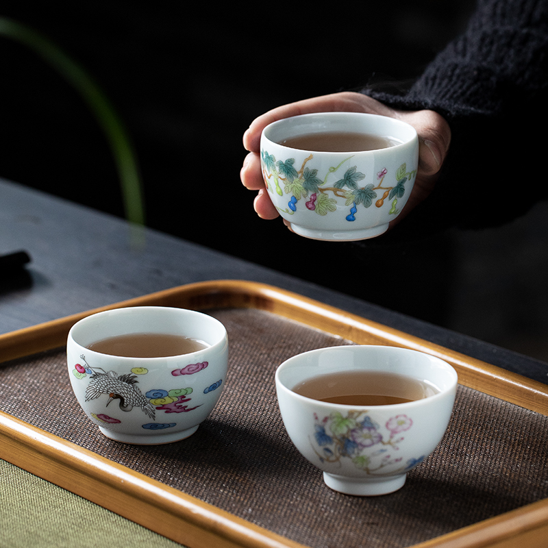 Hand - made pastel master cup of jingdezhen ceramic kung fu tea cup single CPU single household use sample tea cup