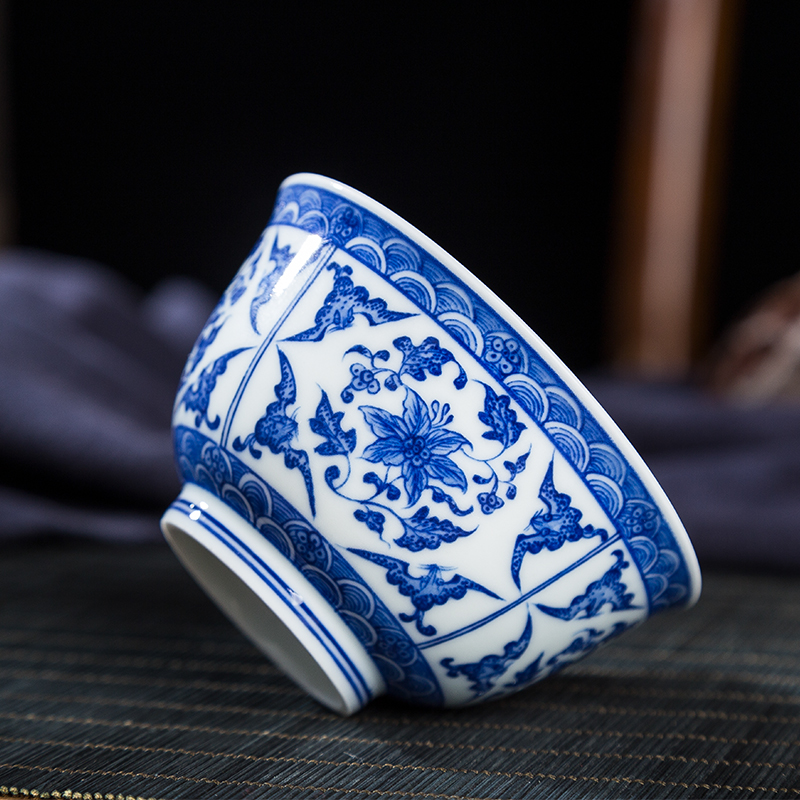 Folk artists all hand hand - made master cup of jingdezhen ceramic sample tea cup cup single CPU individual small bowl