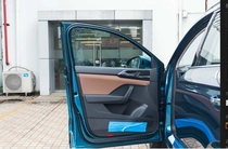 Suitable for Tuyue upper frame mud tank door glass mud upper window seal strip high with card bright strip low with modification