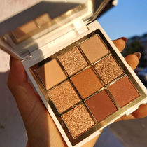 Nine-color Christmas chocolate eye shadow disc matte pearlescent earth colour sparkling waterproof beginners ins superfire students