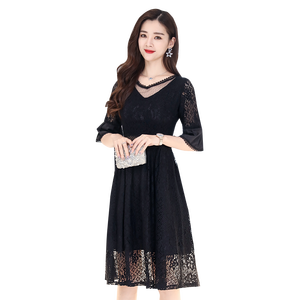 2020 summer new Korean lace medium length cut-out waist show thin A-line skirt