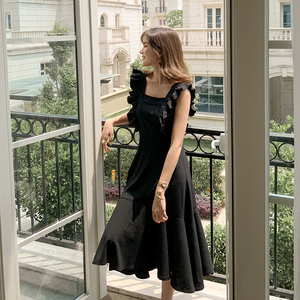 Summer new style Japanese and Korean style Hepburn show thin black medium length dress