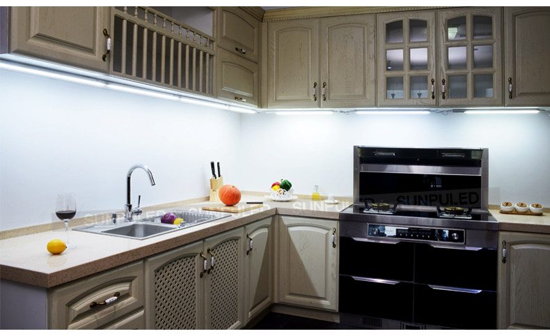 不想大动干戈, 如何改善厨房灯光?