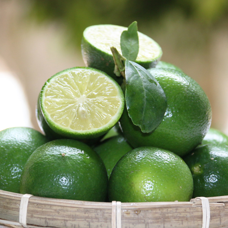 越南新鲜青柠檬特价4斤皮薄小青柠包邮水果柠檬坏包赔2份送1斤