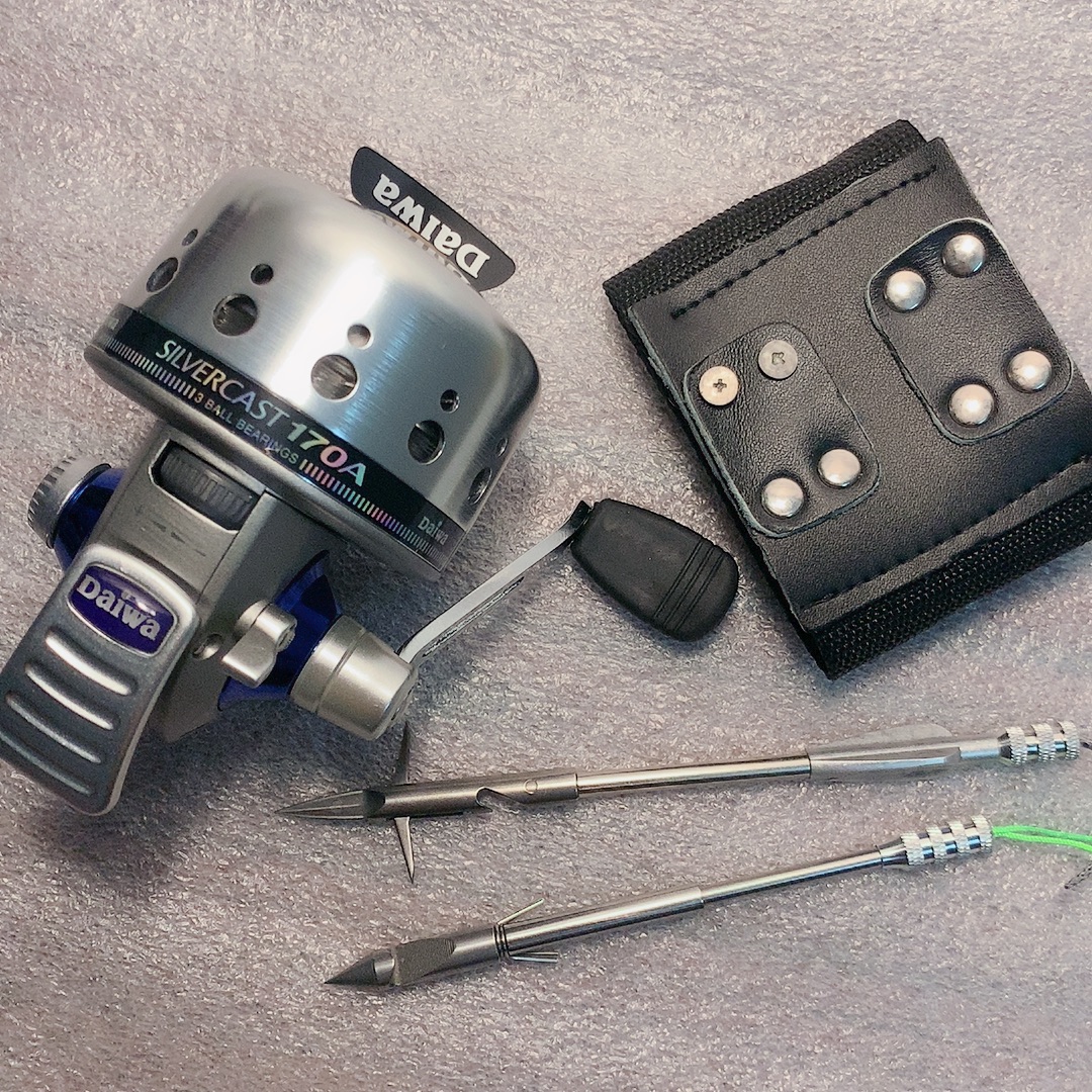 达瓦120a/17o/st80封闭式渔轮 射鱼轮双挡针模具制造 阿飞渔猎