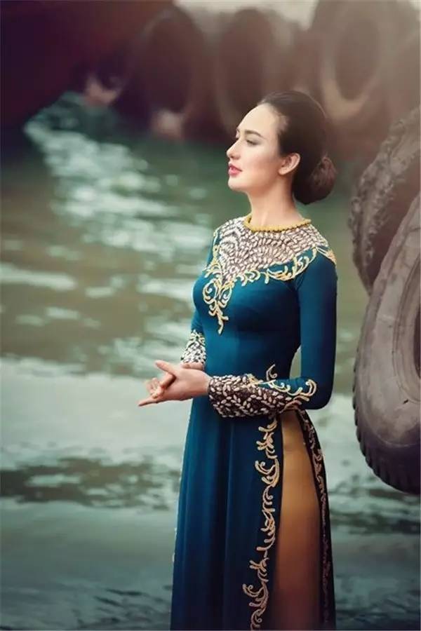 超高开叉旗袍_长旗袍高开叉丝袜_情趣透明高开叉旗袍-圈子花园图片